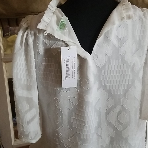 Blouse - Picture 2 of 5